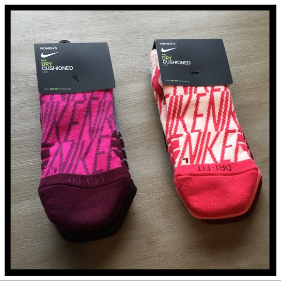 light pink nike socks